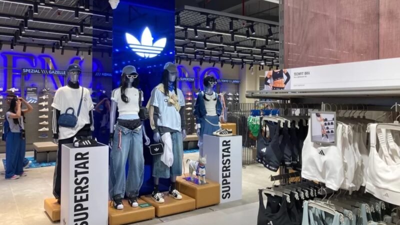 adidas Buka Store dengan Sentuhan Khas Semarang