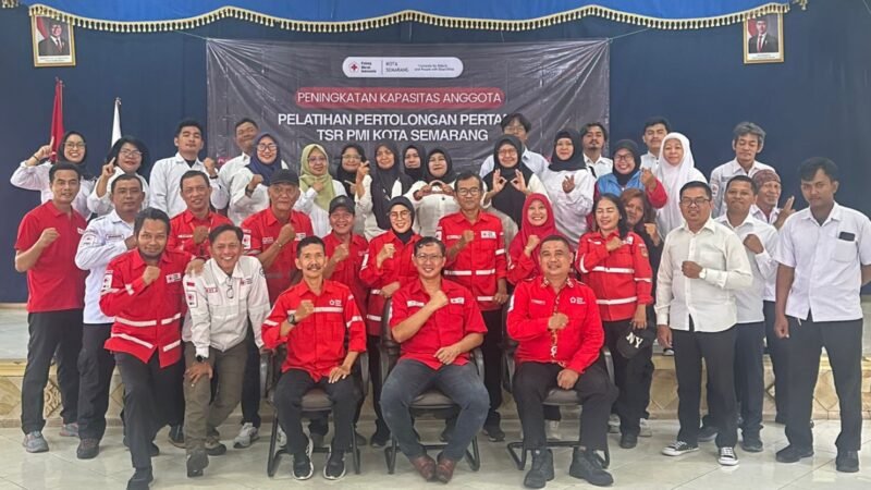PMI Semarang Bekali Relawan dengan Pelatihan Pertolongan Pertama dan Simulasi K9
