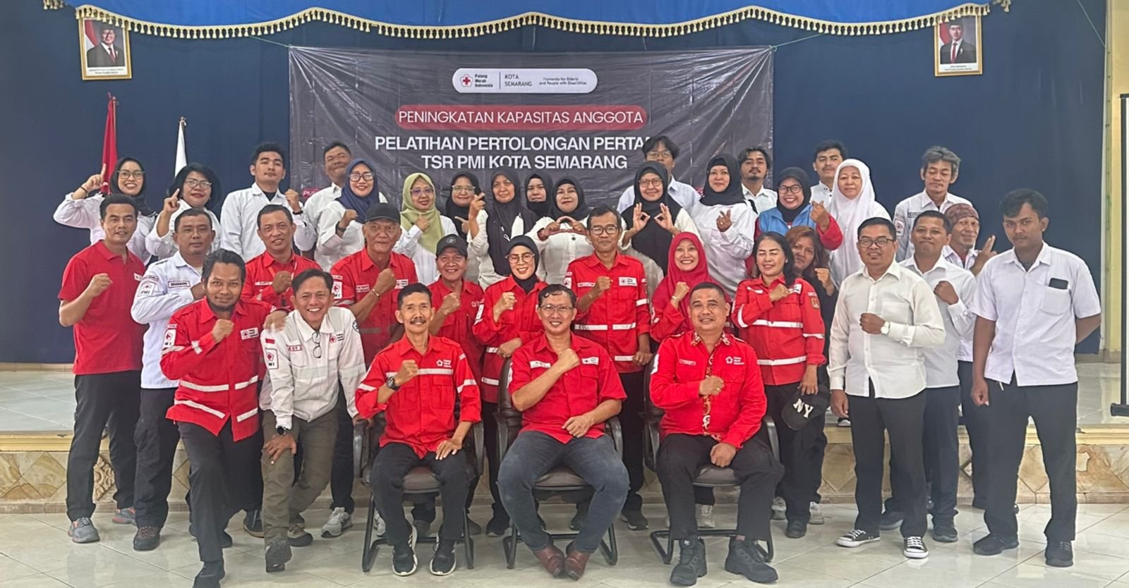 PMI Kota Semarang menggelar pelatihan pertolongan pertama bagi relawan untuk meningkatkan kesiapsiagaan bencana.