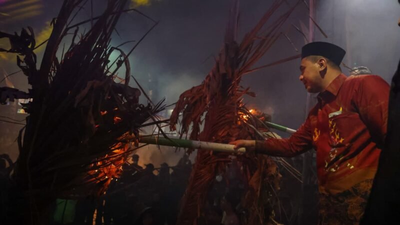 Jepara Terus Lestarikan Tradisi Perang Obor