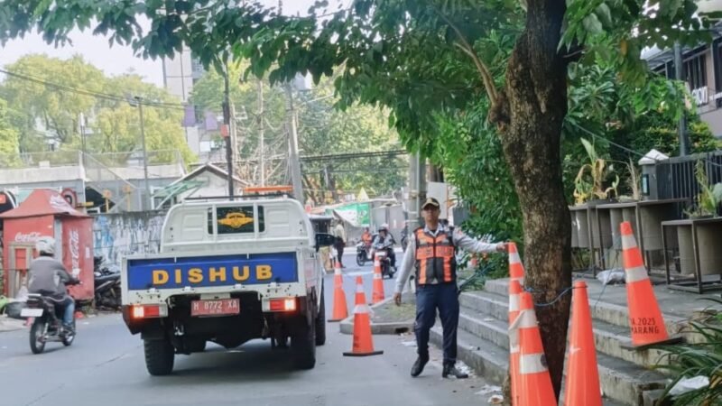Dinas Perhubungan Kota Semarang Tertibkan Kendaraan yang Parkir di Area Larangan Parkir Samping DP Mall