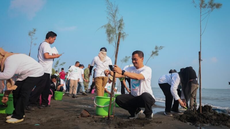 Program Mageri Segoro Jadi Ajang Menjaga Pesisir