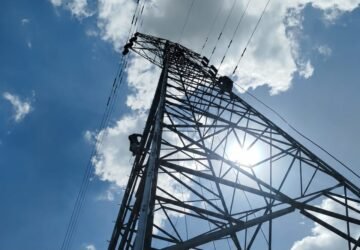 PLN Icon Plus Tingkatkan Kualitas Infrastruktur Jaringan melalui Improvement ADSS SUTT di Kabupaten Magelang
