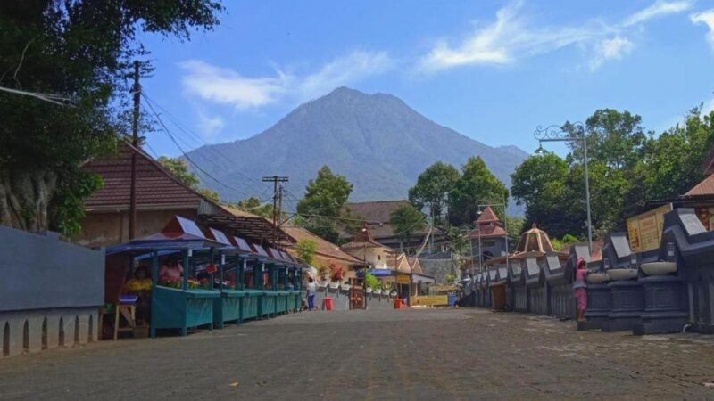 Gunung Kawi dan Kisah Sukses Ong Hok Liong, Fakta atau Legenda?