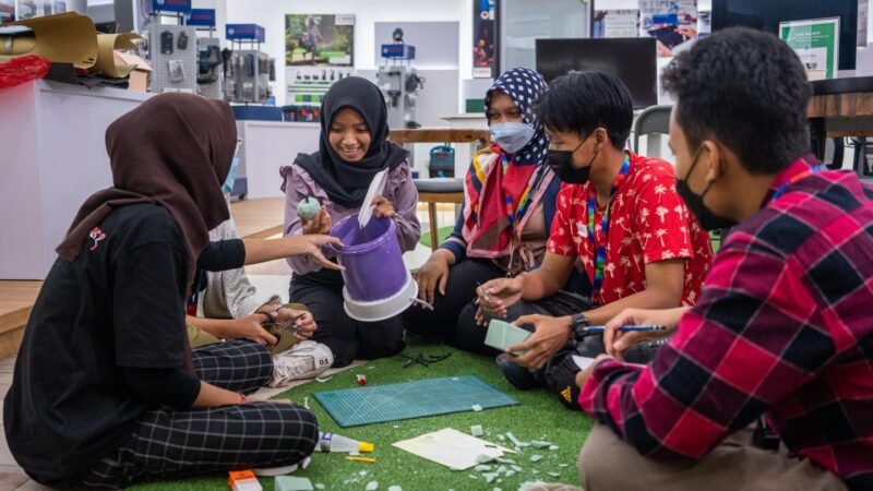 Cetak SDM Unggul Hadapi Era AI, Perguruan Tinggi Perluas Akses Beasiswa hingga 100 Persen