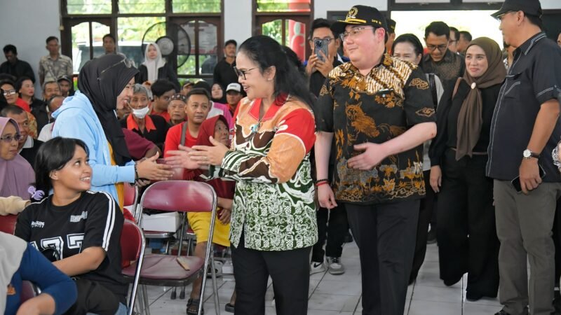 Wali Kota Tinjau Renovasi MAN 1, Serahkan Bantuan Renovasi Rumah untuk 850 Warga Kota Semarang