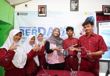 PLN Icon Plus Kenalkan Teknologi Telekomunikasi kepada Siswa SLB B Yakut Purwokerto melalui Pengalaman Praktik