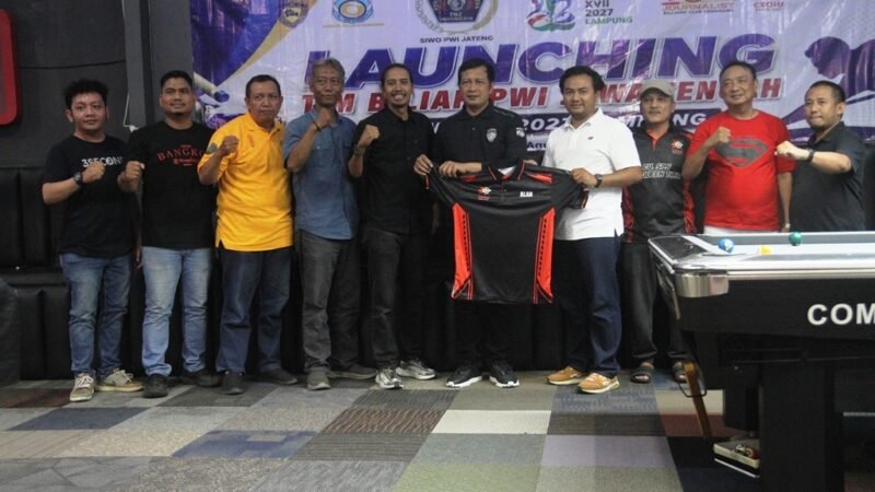 Bidik Medali Emas Porwanas 2027, Tim Biliar PWI Jateng Resmi Diperkuat Tokoh Otomotif Frits Yohanes