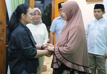 Agustina Takziah ke Rumah Korban Kebakaran Banyumanik, Dua Korban Masih Dirawat