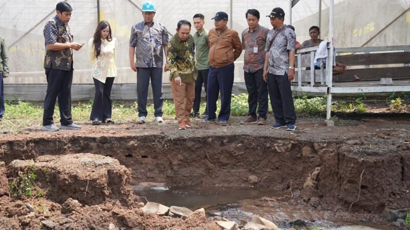 Pipa Transmisi PDAM Tirta Moedal Bocor di Mapagan, Dirut Turun Langsung Pastikan Perbaikan