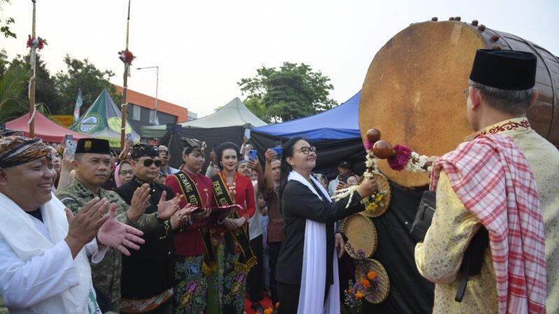 Wali Kota Semarang Kenalkan Cerita Dugderan kepada Kafilah MTQ Nasional XXXI