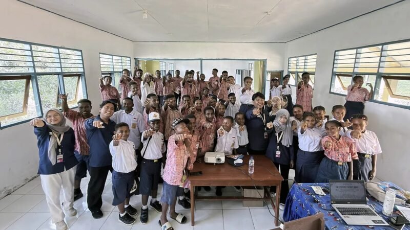 Cegah Narkoba Sejak Dini, UNDIP Bekali Puluhan Pelajar SMP di Keerom