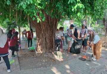 Antisipasi Banjir dan Kebakaran, Gerindra Semarang Ajak Warga Kerja Bakti Bersihkan Lingkungan